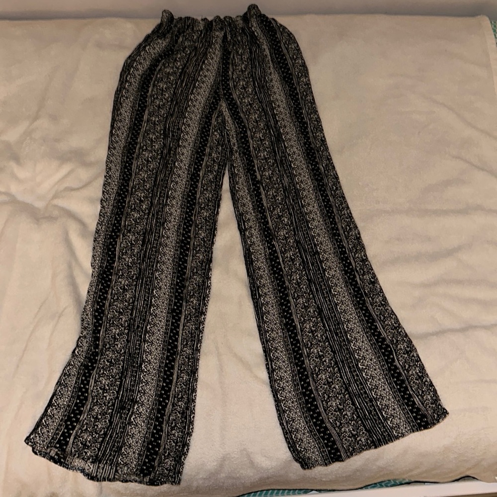 Forever 21 Patterned Flare pants
